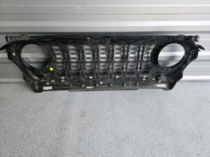 2018-2024 Jeep Wrangler JL/Gladiator  Gloss Black Grill.